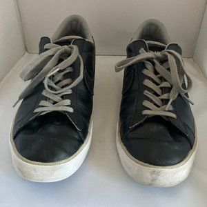 NIKES - MEN'S LEATHER SHOE